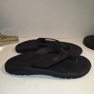 Olukai Ohana Black Flip Flop Sandals Men's sz 12.